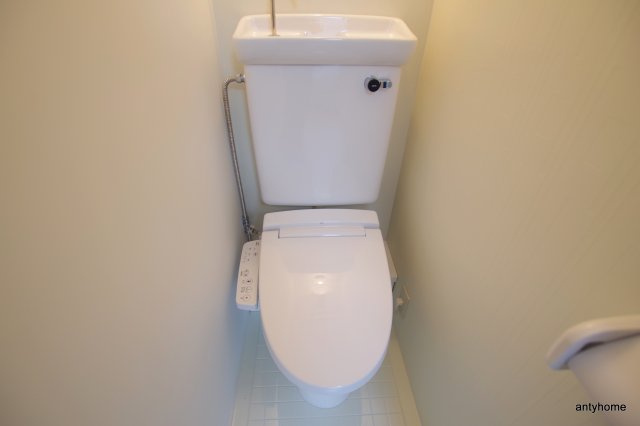 天神橋カエデハイツ　仲介手数料無料のトイレ