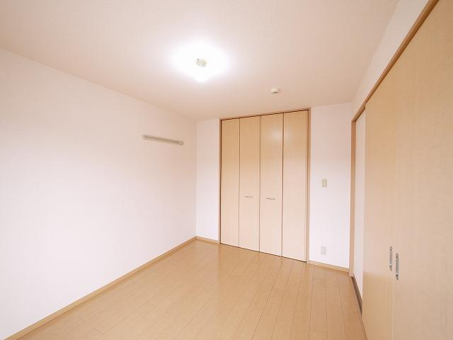 カリーノ　Ｂ棟の洋室|個人の部屋や寝室として使える洋室です