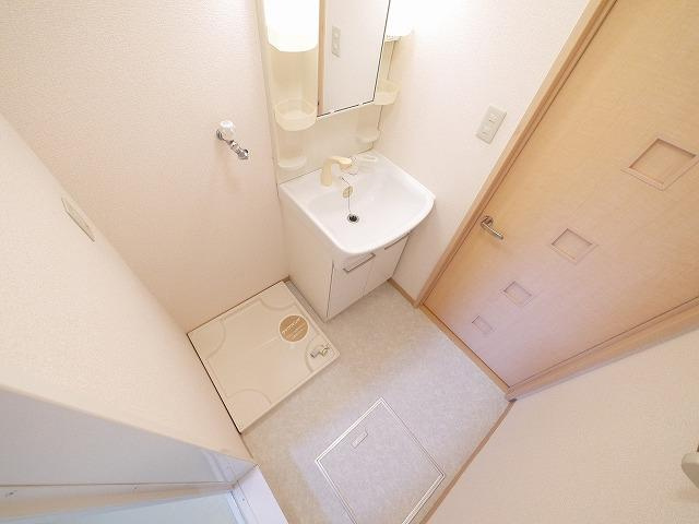 カリーノ　Ｂ棟の洗面所|脱衣スペースもあります