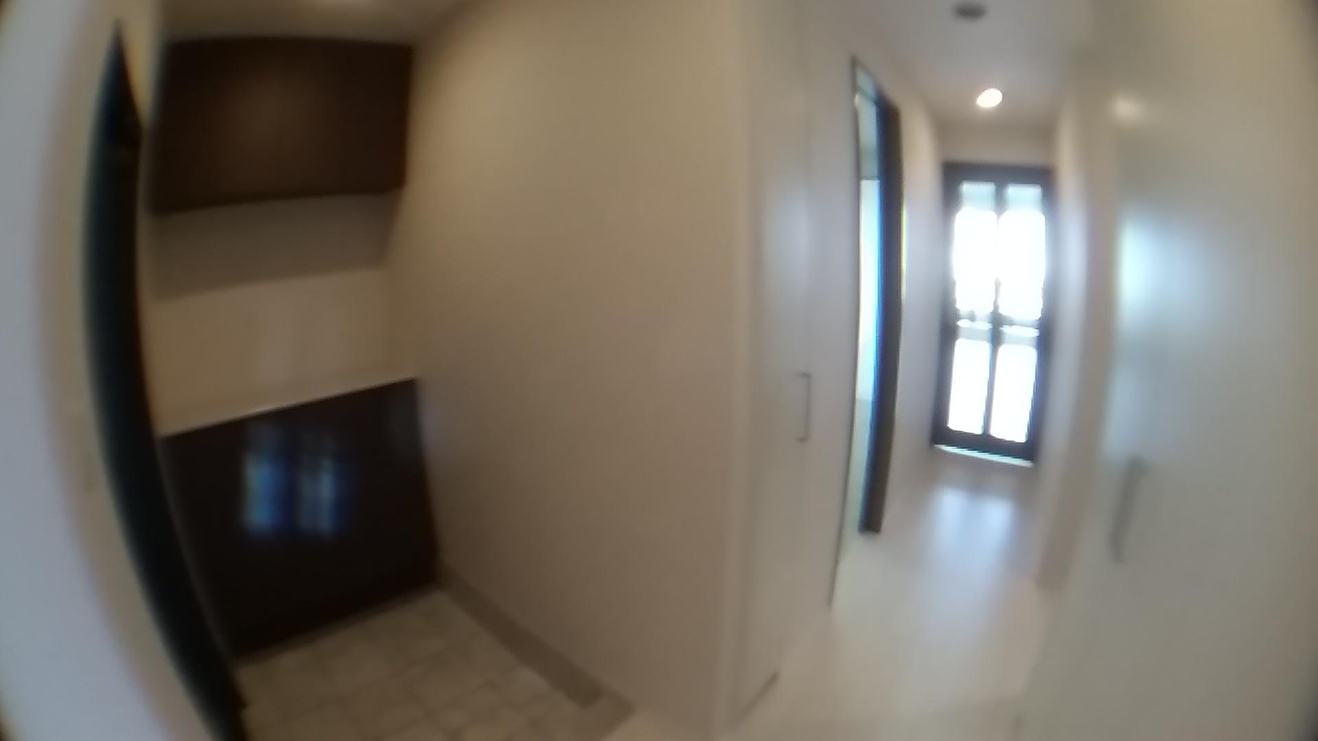 中央区日本橋箱崎町の賃貸マンションの玄関|同反転タイプ参照