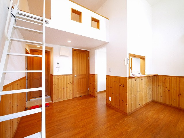 カサフェリス富雄　弐番館の洋室