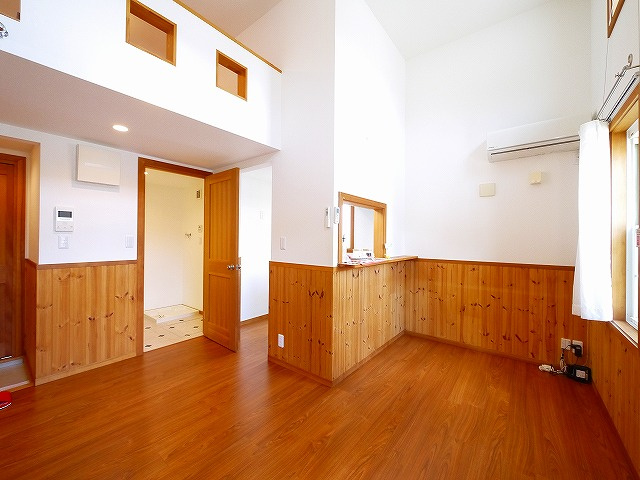 カサフェリス富雄　弐番館の洋室