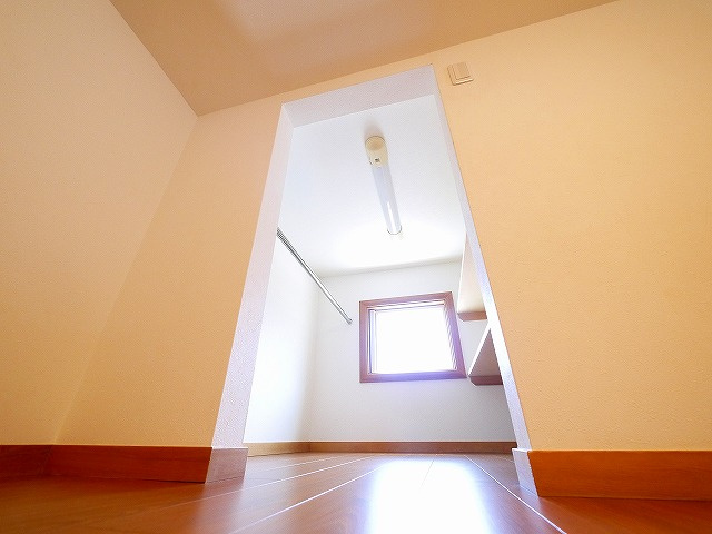 カサフェリス富雄　弐番館の収納