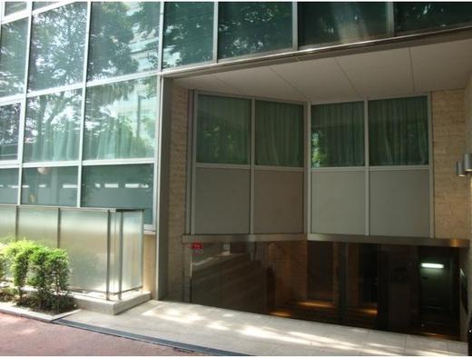 港区三田２丁目の賃貸マンションの玄関|エントランス