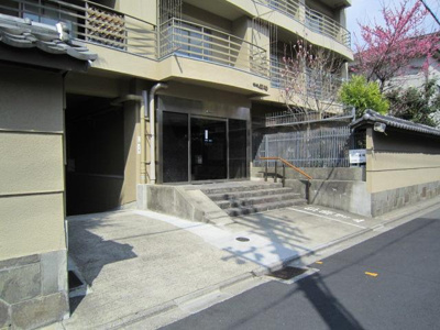 【エントランス】 | ヴィラ岡崎