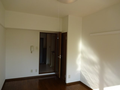【洋室】 | シンフォニーレジデンス柴原