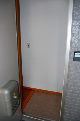 【玄関】 | ル・アンソレイエ | ※同物件別室参考写真