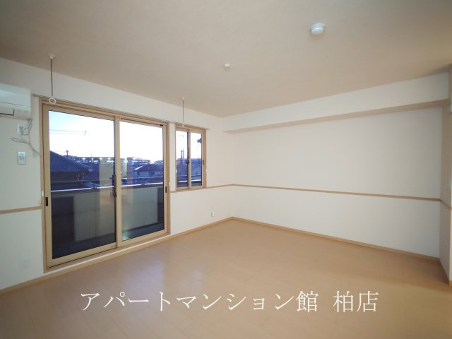 プレミエ・ステラの居間・リビング