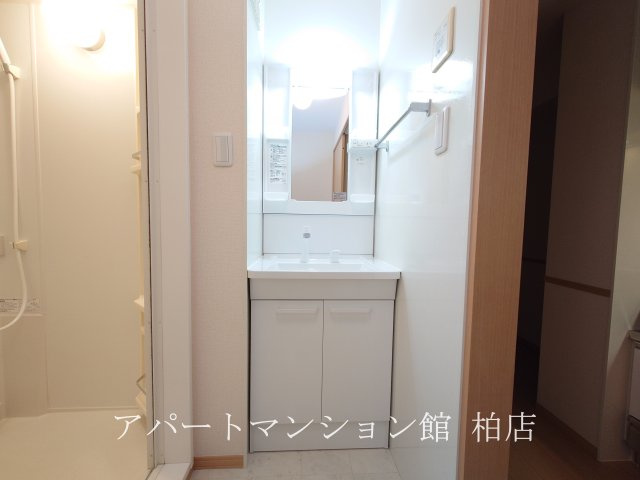 プレミエ・ステラの独立洗面台
