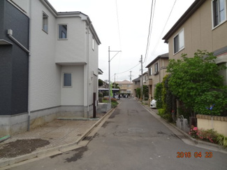 【前面道路含む現地写真】