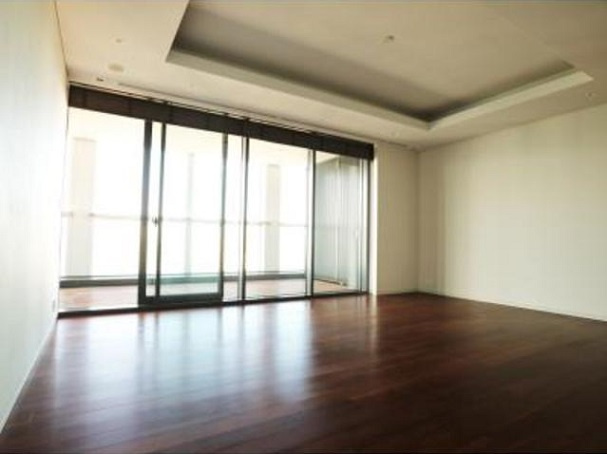 港区虎ノ門１丁目の賃貸マンションの居間・リビング