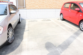 【駐車場】