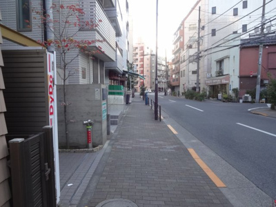 【周辺】 | シナノレジデンス | シナノレジデンス　建物前