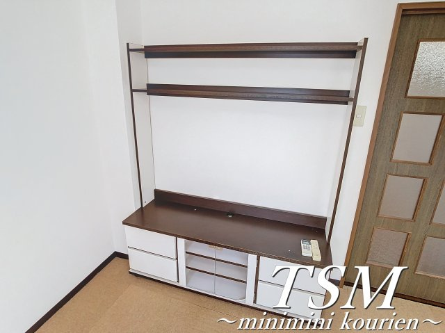 コーポ正宝　香里園の収納|備え付けのTVボード