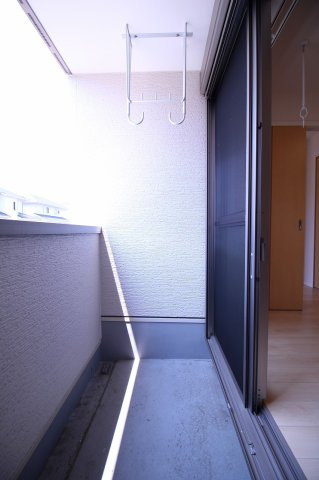 ポラリス　Ｂ棟のバルコニー|バルコニーからの眺めを楽しみながら食事をしませんか