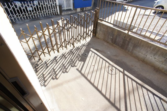 下高井戸建の駐車場