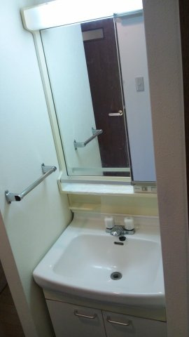 アタッシュマン青柳小平の独立洗面台