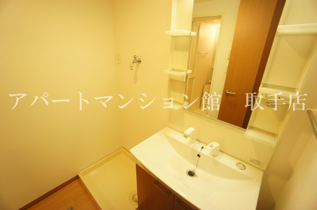 モンシェリーの独立洗面台