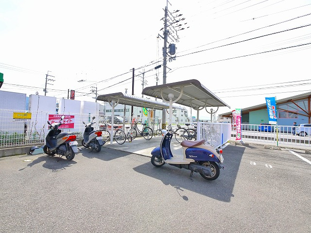 グランディールⅢの駐車場|駐車場に車を止められます