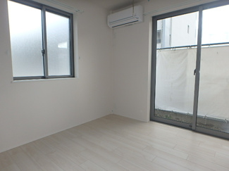 【寝室】 | LUCIANNA WEST