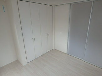 【洋室】 | LUCIANNA WEST