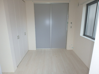 【洋室】 | LUCIANNA WEST