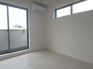 【洋室】 | LUCIANNA EAST