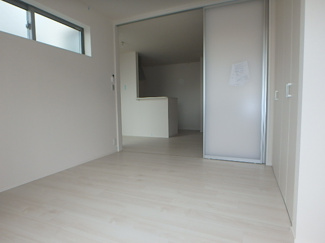 【洋室】 | LUCIANNA WEST