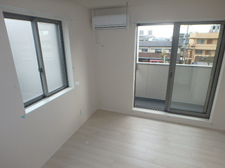 【寝室】 | LUCIANNA EAST