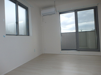 【洋室】 | LUCIANNA WEST