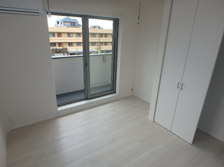 【洋室】 | LUCIANNA WEST