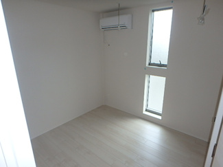 【洋室】 | LUCIANNA WEST