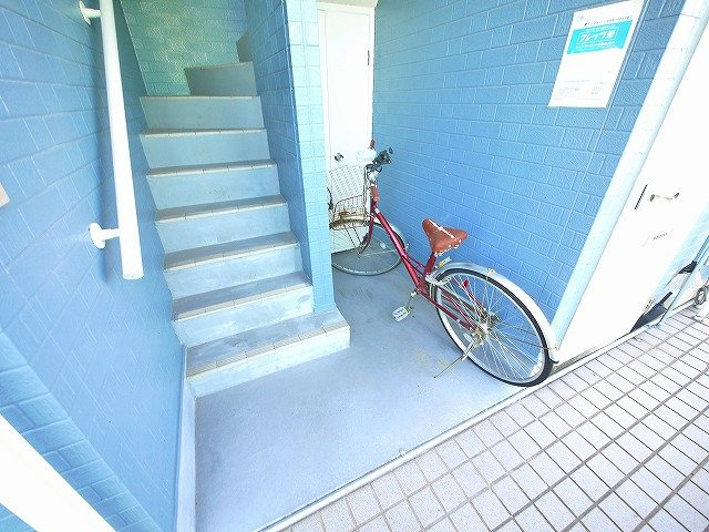 日生ハイツのその他共用部分|自転車も置けます。