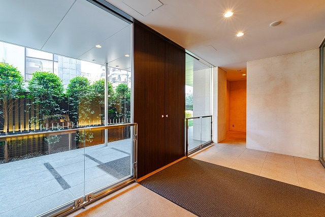 新宿区荒木町の賃貸マンションのその他|エントランス入口