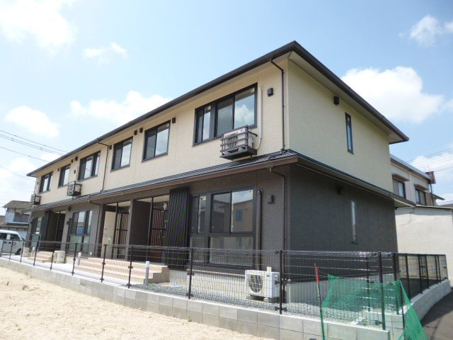 総社市真壁のアパートの外観
