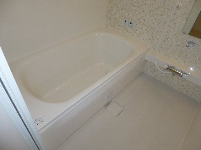 ソレイユシャトーの浴室|追い焚きバス