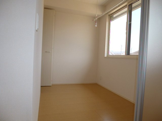 ソレイユシャトーの洋室|サービスルーム