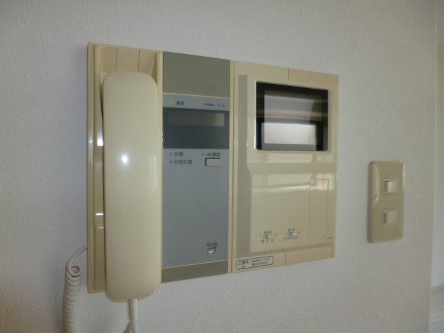 サンパレス幸町のセキュリティ|オートロック連動ＴＶインターホン