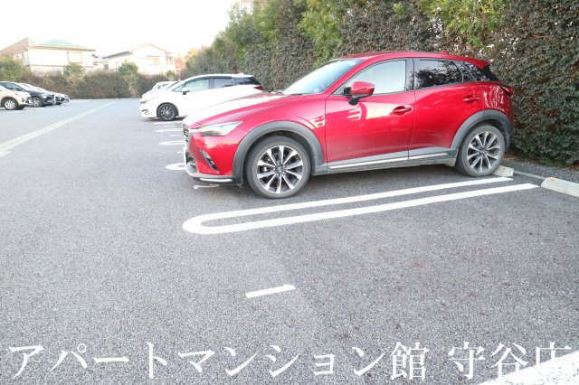 BRANCHE　HILLの駐車場