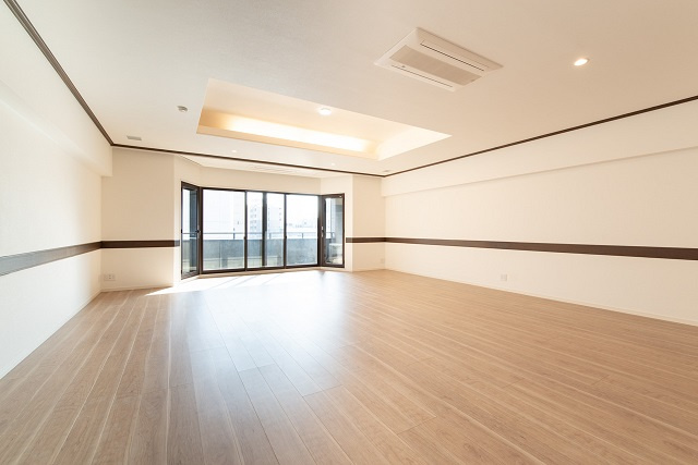 港区芝１丁目の賃貸マンションの居間・リビング