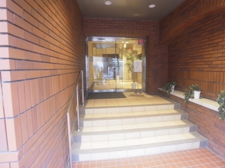 【エントランス】