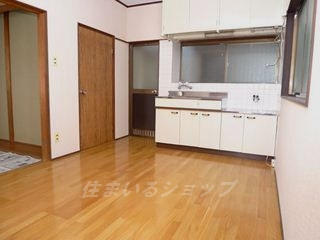 広島市安佐北区口田５丁目の一戸建ての居間・リビング