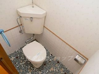 広島市安佐北区口田５丁目の一戸建てのトイレ