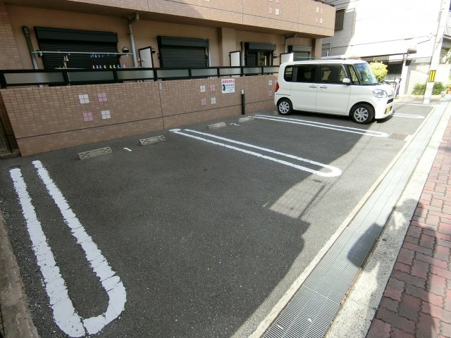 【駐車場】 | パインヒルズ