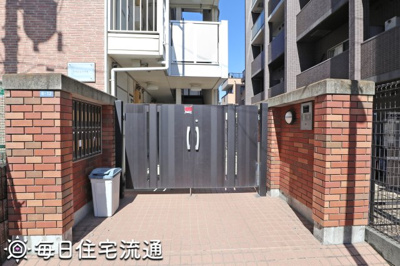 【エントランス】 | グランシャリオ