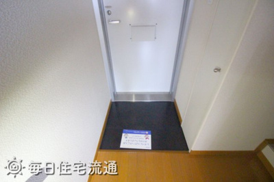 【玄関】 | リバーサイド　コート
