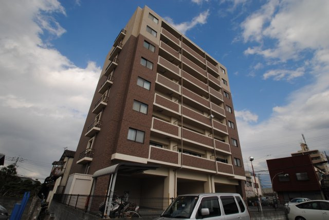 久留米市荒木町白口の賃貸マンションの外観