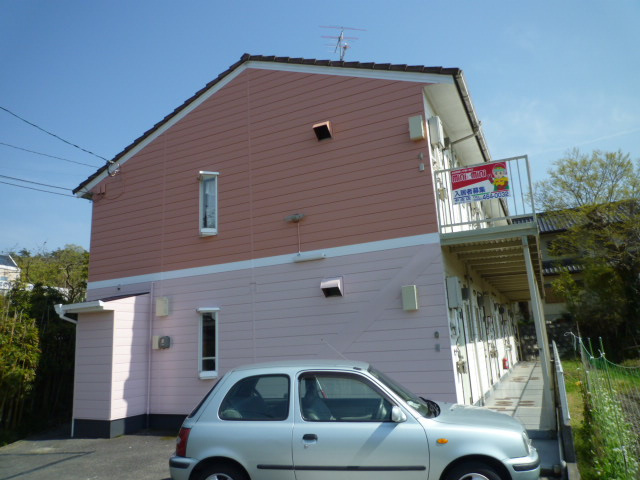 倉敷市鳥羽のアパートの外観