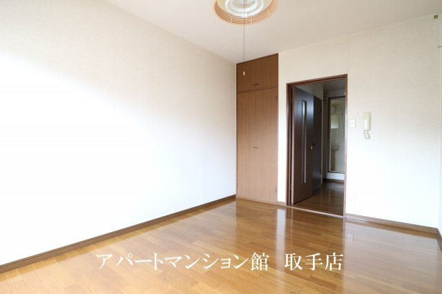 クレストの居間・リビング