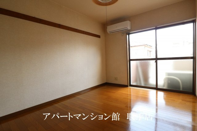 クレストの居間・リビング